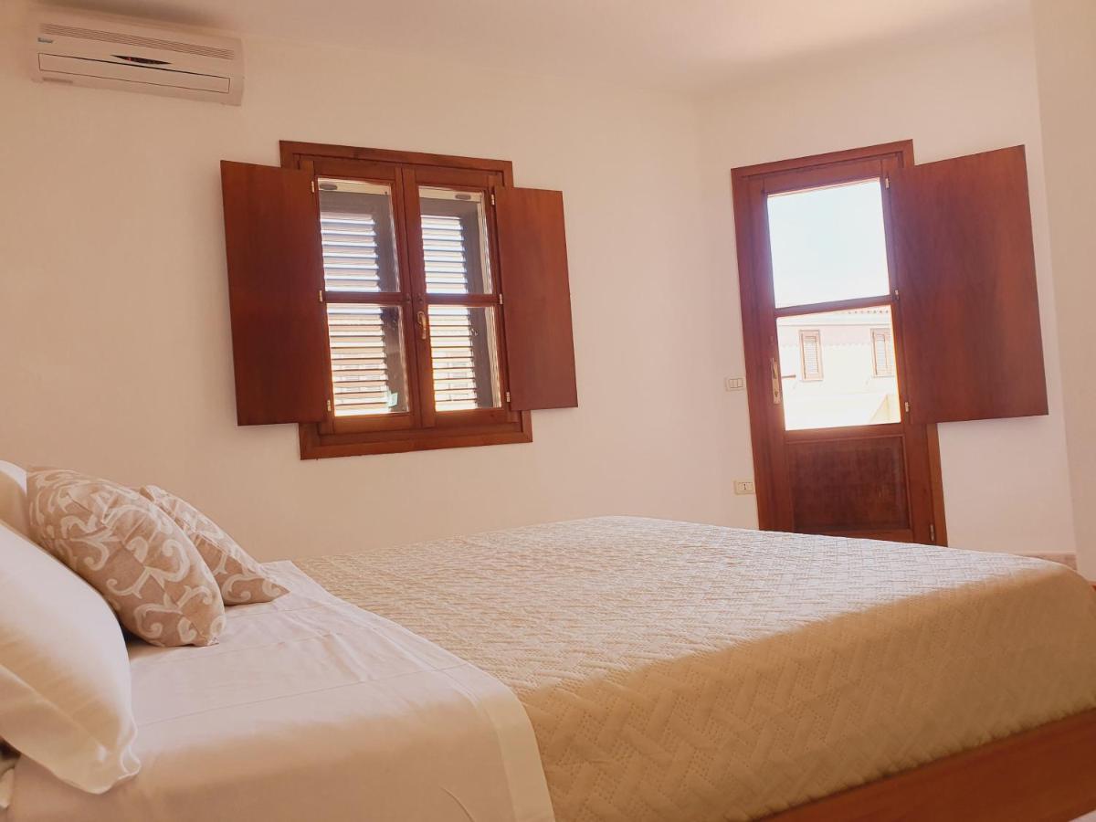 Vila Casa Mara Cala Liberotto Exteriér fotografie